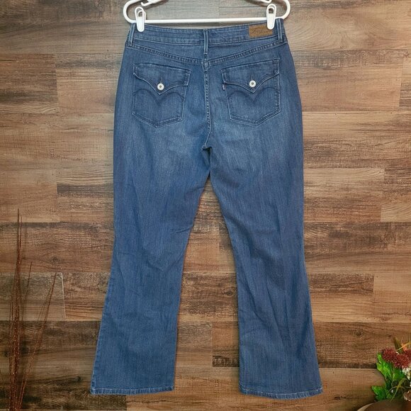Vtg Levi's Jeans 16 Bold Curve Classic Bootcut Mid Rise Button Flaps Y2K - Picture 2 of 10